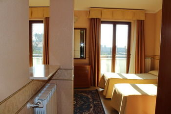 Others 3, Hotel Ai Sette Nani, Trieste