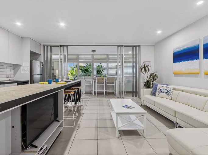 Private kitchen 2, Coastal Calm at Paradiso - 231, Tweed Heads