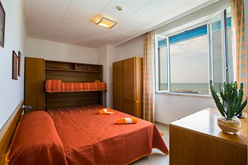 Others 3, Hotel Stella Marina, Livorno