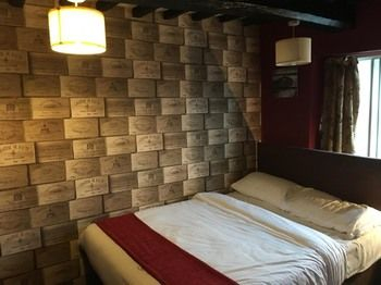 Others 3, The Blue Cow Inn, Lincolnshire