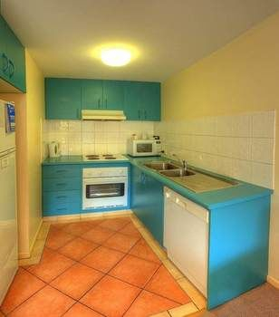 Others 5, Surfers Beach Resort One, Gold Coast
