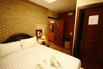 Others 2, Rommai at Home, Muang Prachin Buri