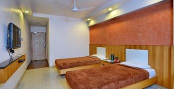 Others 2, Hotel Shelter, Gwalior
