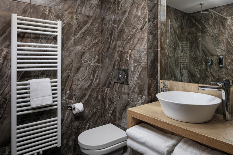 Bathroom 4, 4 Smart Hotel, Olomouc