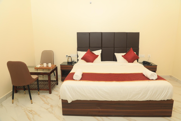 Bedroom 3, Hotel Royal Inn, Tiruvannamalai
