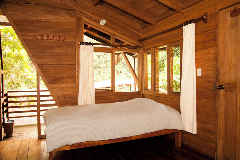 Others 3, tree house lodge, Urubamba