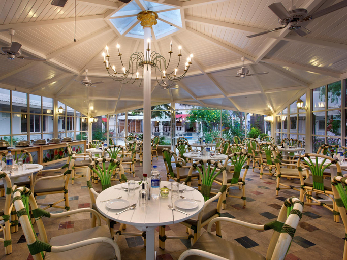 Food & Drinks 4, Avion Holiday Resort, Pune