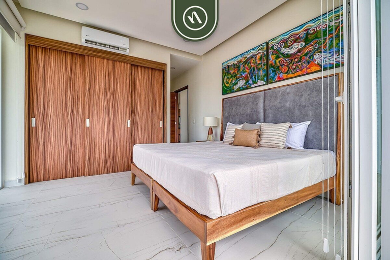 Room 5, Quinta San Miguel 404 T3, Compostela