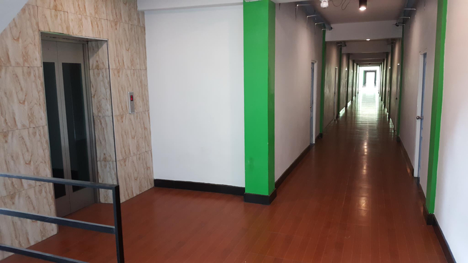 Others 5, Tantawan Place, Muang Roi Et