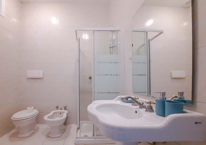 Bathroom 3, EasyTopStay - Villa Borghese Large Apartment, Rome