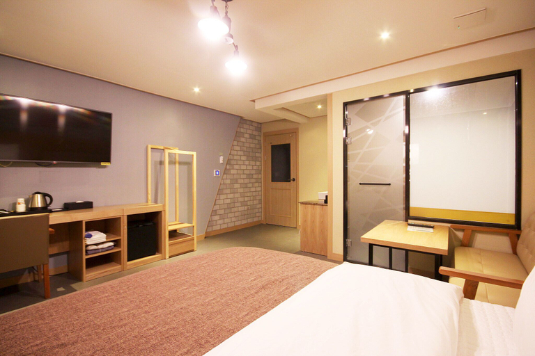 Bedroom 4, Busan Yongho-dong Hotel BONA THREE, Nam