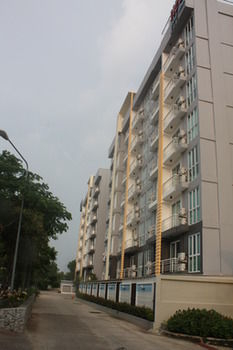 Others 3, Arbani, Pattaya
