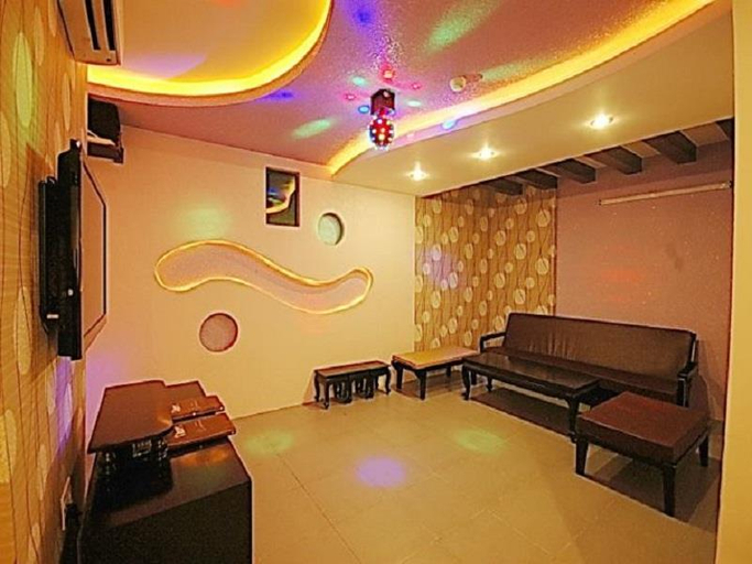 Others 3, Phuong Nam Hotel, Long Xuyen Township