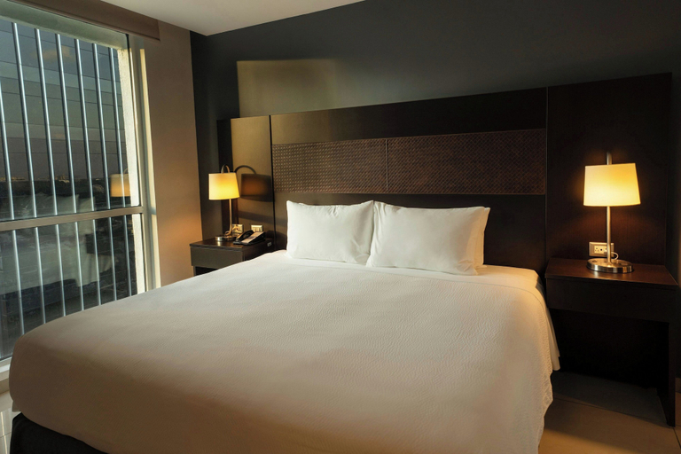 Bedroom 3, Courtyard by Marriott Guadalajara Andares, Zapopan
