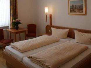 Others 3, Hotel zur Post, Mainz-Bingen