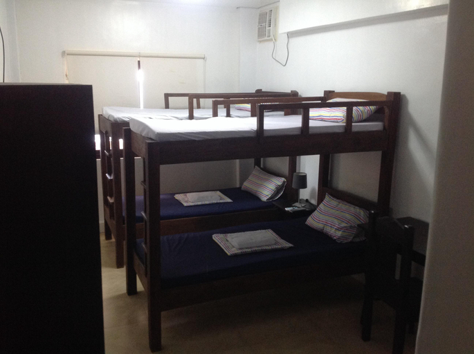 Others 5, Veronica Inn, Abra de Ilog