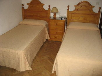 Others 2, Hostal Maria Cristina, Madrid