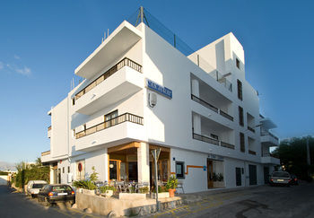 Others 2, Hostal Can Jurat, Baleares