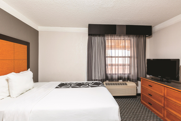 Bedroom 3, Travelodge by Wyndham El Paso - Airport, El Paso
