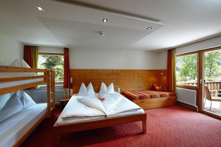 Bedroom 3, Familienhotel Lagant, Bludenz
