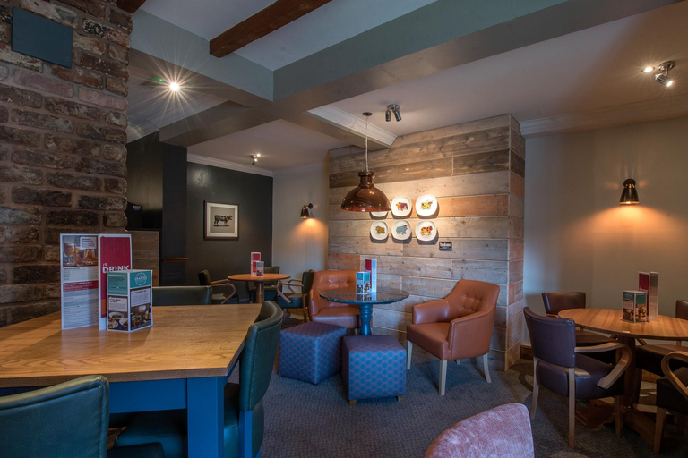Food & Drinks 5, Premier Inn Walsall - M6 J10, Walsall