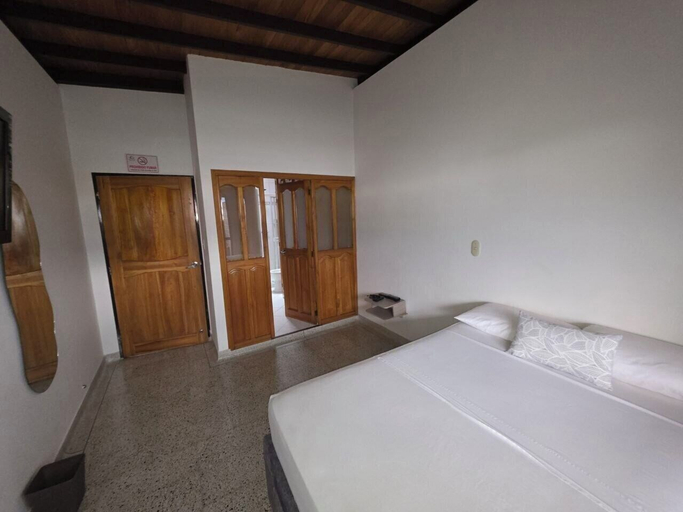 Room 3, Casa Hotel Realeza del Estádio, Medellín