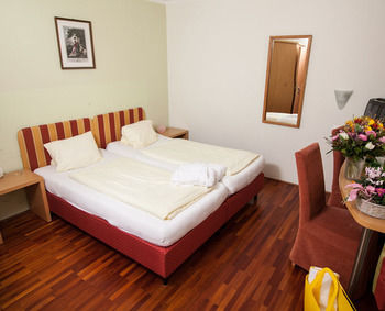 Others 3, Hotel Zur Post, Spittal an der Drau