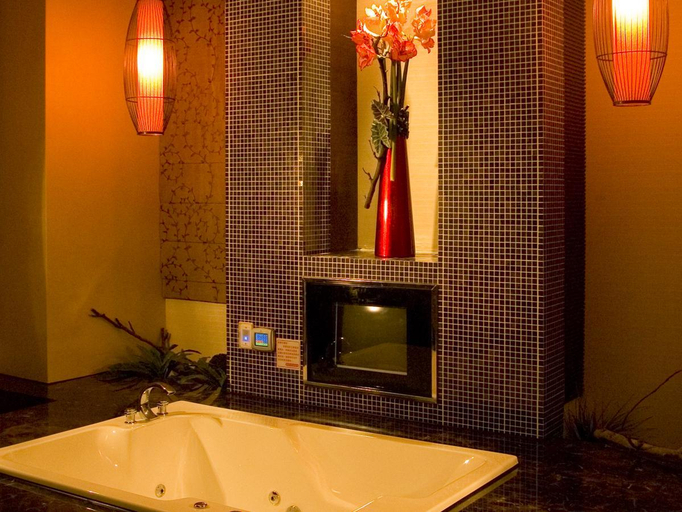 Bathroom 3, Shantir Motel, Taichung