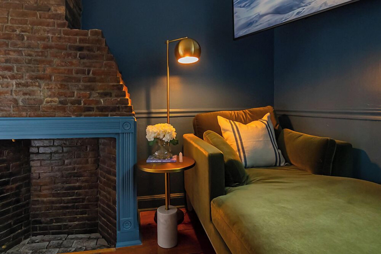 Bedroom 2, The Burbankrose, Newport