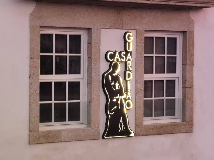 Others 5, Casa Guardião, Chaves