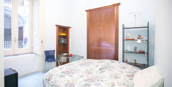 Others 3, BnB Naples, Napoli