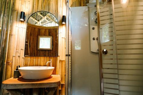 Others 2, Treehouse de Valentine, Balamban