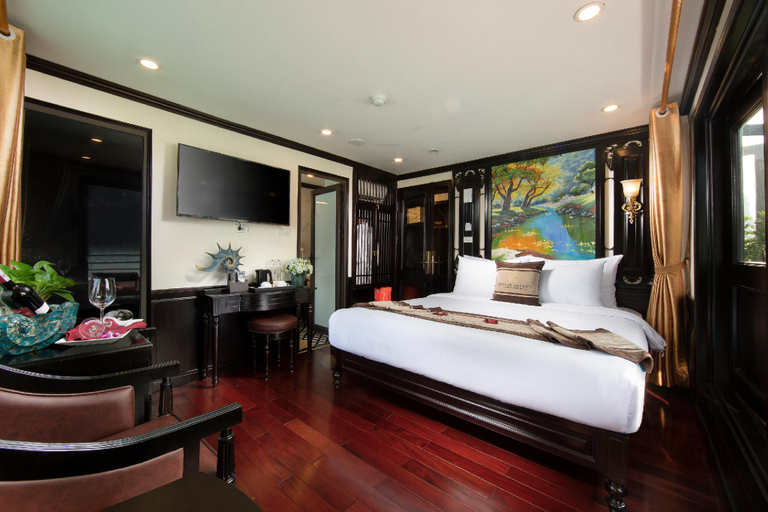 Bedroom 3, Athena Royal Cruise, Hạ Long