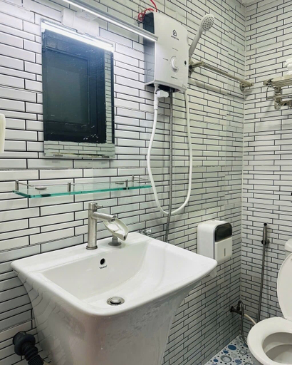 Bathroom 3, Tom's Homestay, Tân Bình