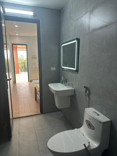 Bathroom, Bong Mai Thai Hoa Hotel, Thái Hòa