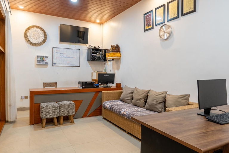 Public Area 3, Dani Beach Villa Penuktukan, Buleleng