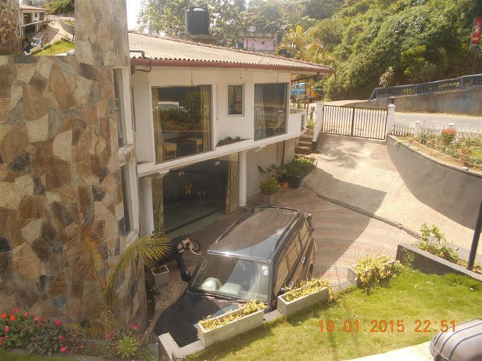 Others 4, Hotel Hill View, Ambagamuwa