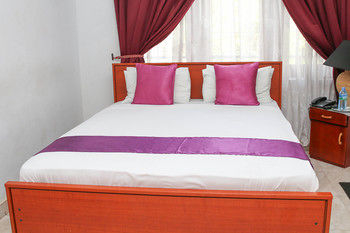 Others 2, Blue Gum Hotel, Ja-Ela