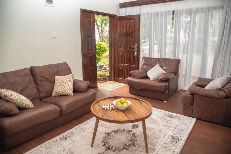 Interior 2, One-Bedroom Cottage with Mt.Kenya View, Tetu