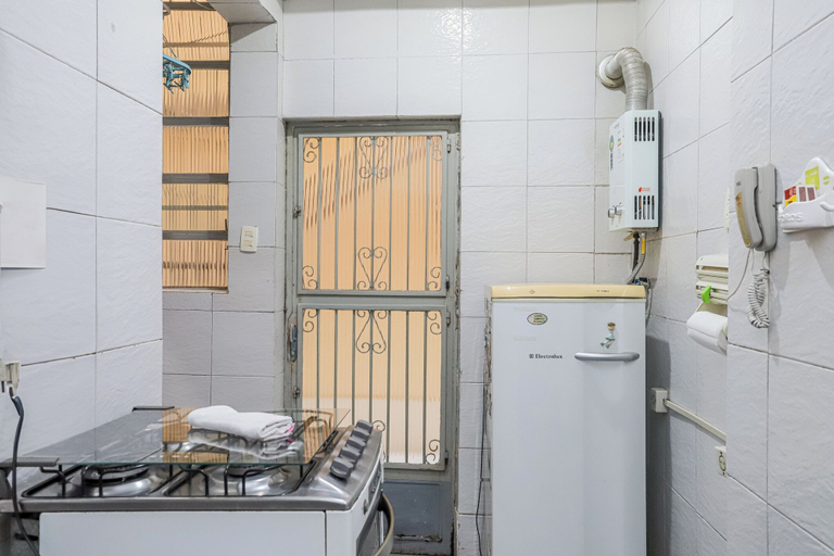 Private kitchen 4, Leme 2 quartos amplo 2 min praia, Rio de Janeiro