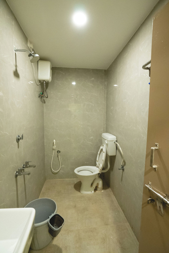 Bathroom 3, Icon vista hotel, Chittoor