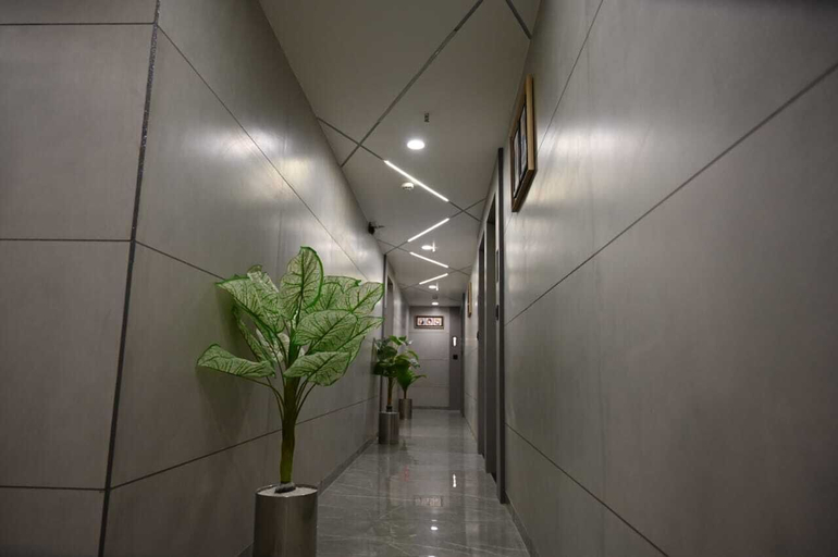 Public Area 2, HOTEL SKY GOLD, Gandhinagar