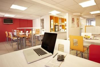 Lobby Sitting Area, HOTEL FLEURY EX PREMEIRE CLASSE, Essonne