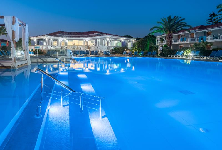 Sport & Beauty, ゴールデン サン ホテル, Ionian Islands
