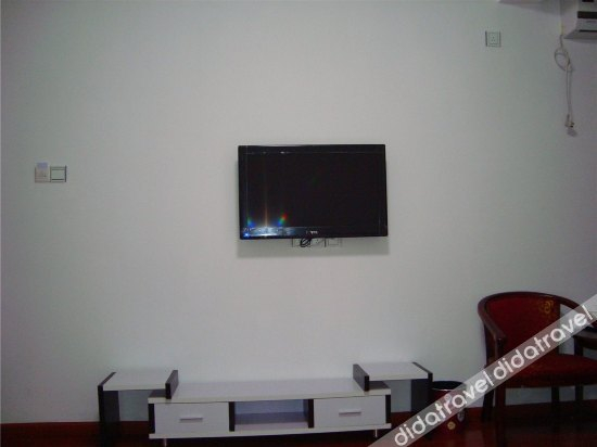 ��他, Zhong Yi Inn, Zhoushan