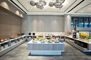 Food & Drinks