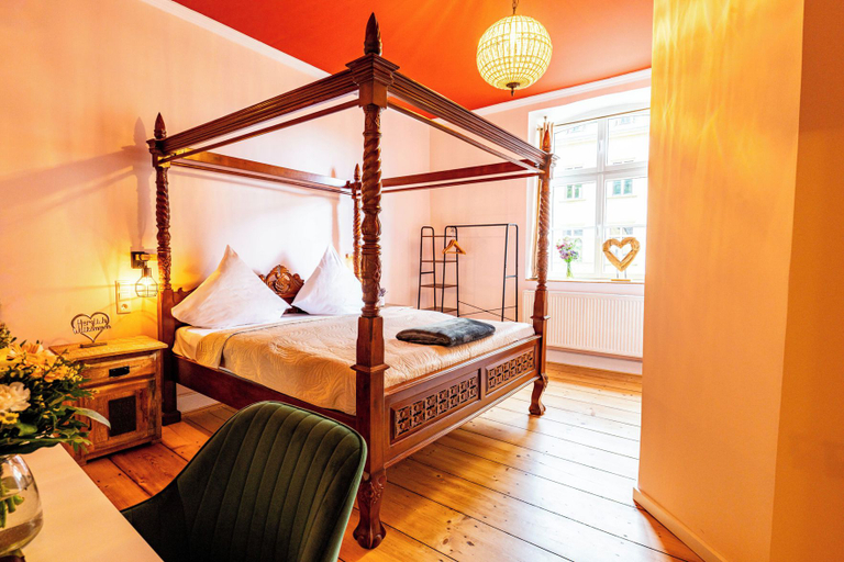 Bedroom 2, Schloss Arenfels, Neuwied