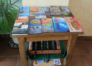 Others 2, Hostal La Lluna, Barcelona