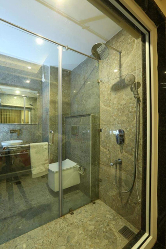 Bathroom 4, Signature inn Mcleodganj, Kangra
