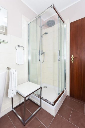 Bathroom 4, Pension Nordlicht, Wittmund
